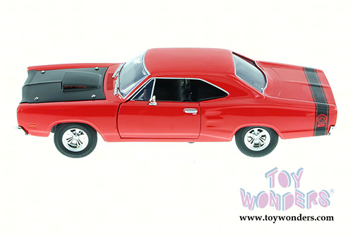 Showcasts Collectibles - Dodge Coronet Super Bee Hard Top (1969, 1/24 scale diecast model car, Asstd.) 73315/16D